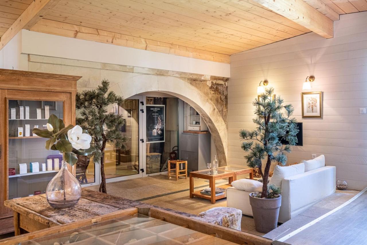 Appartements & Spa De La Marine Loire モンソロー エクステリア 写真