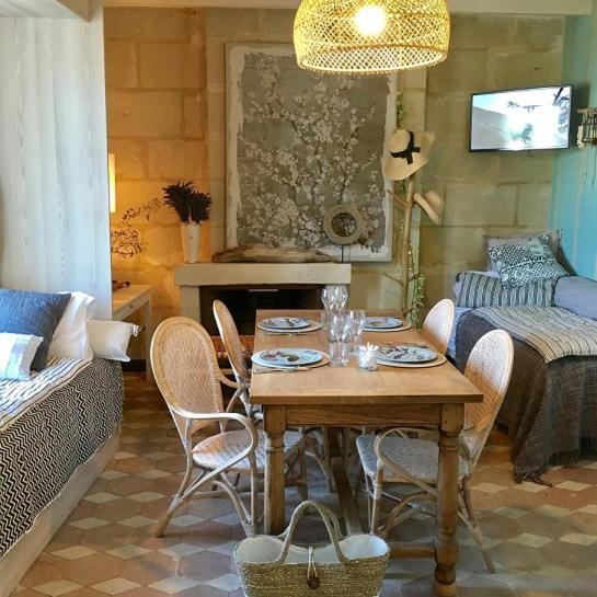 Appartements & Spa De La Marine Loire モンソロー エクステリア 写真
