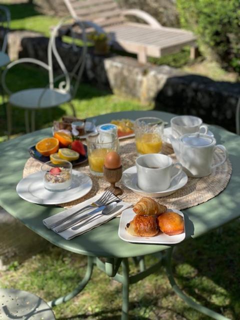 Appartements & Spa De La Marine Loire モンソロー エクステリア 写真