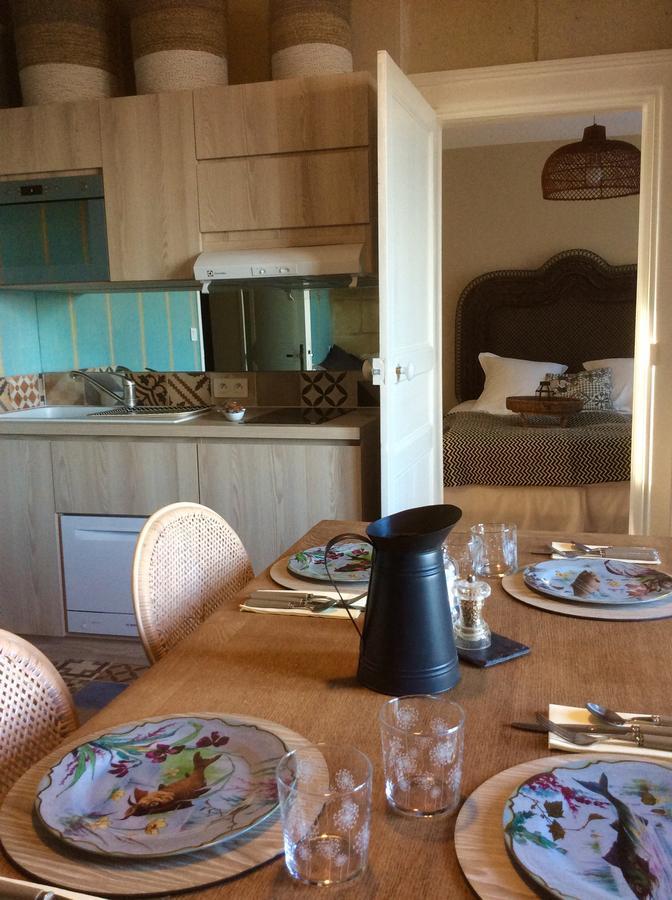 Appartements & Spa De La Marine Loire モンソロー エクステリア 写真