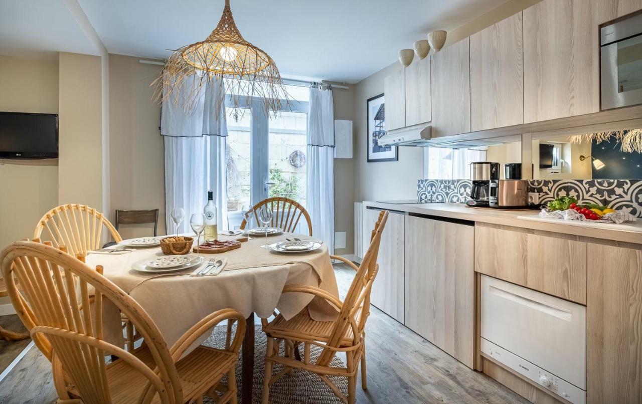 Appartements & Spa De La Marine Loire モンソロー エクステリア 写真